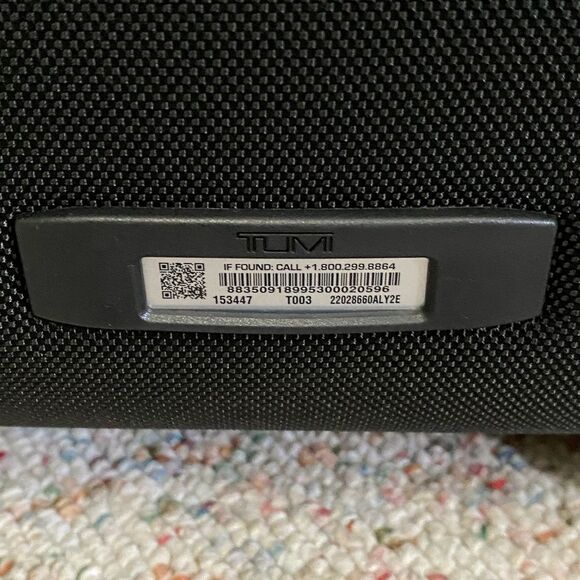 TUMI Merge International Front Lid Four-Wheel Carry-On - Picture 8 of 14